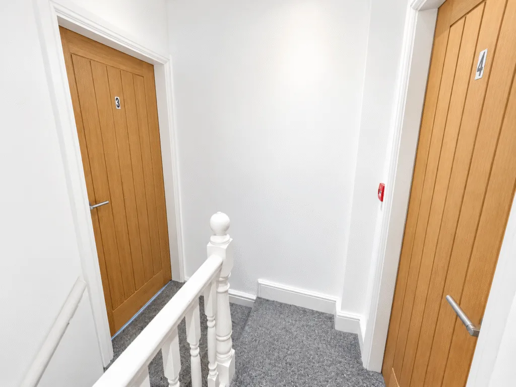 6 bedroom terraced house for rent