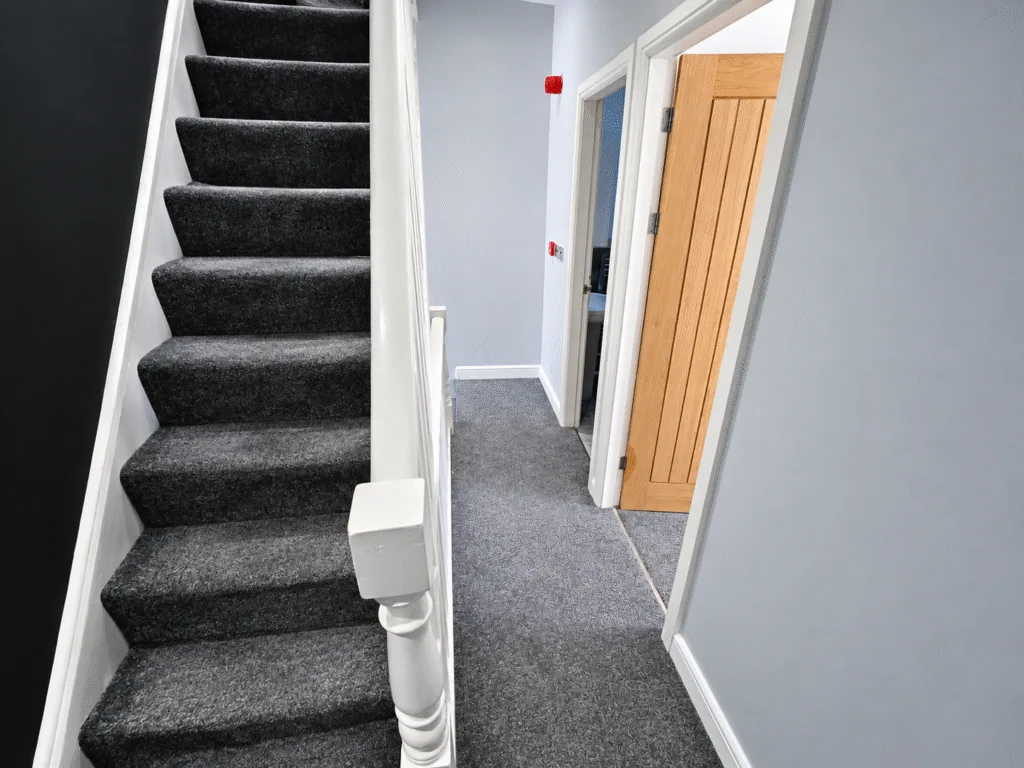 6 bedroom terraced house for rent