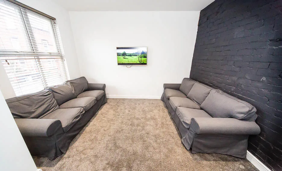6 bedroom terraced house for rent