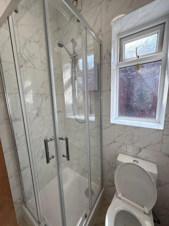 5 bedroom terraced house for rent
