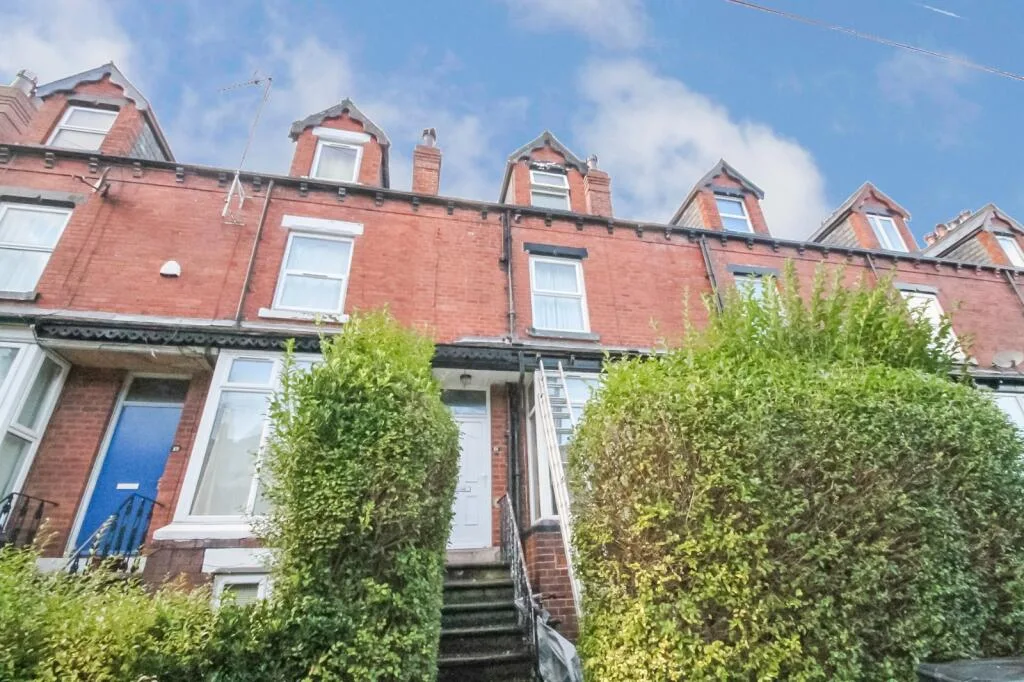 4 bedroom terraced house for rent