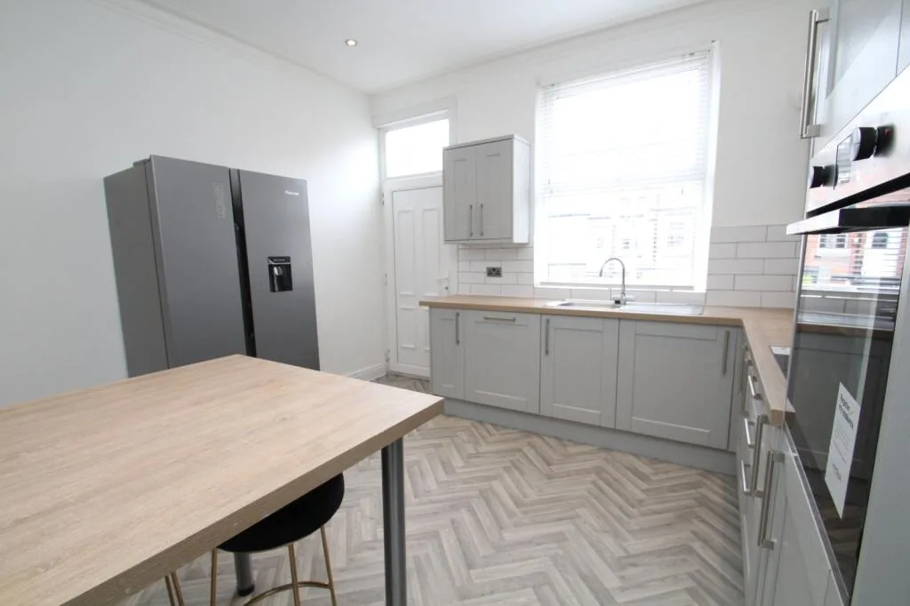 4 bedroom terraced house for rent