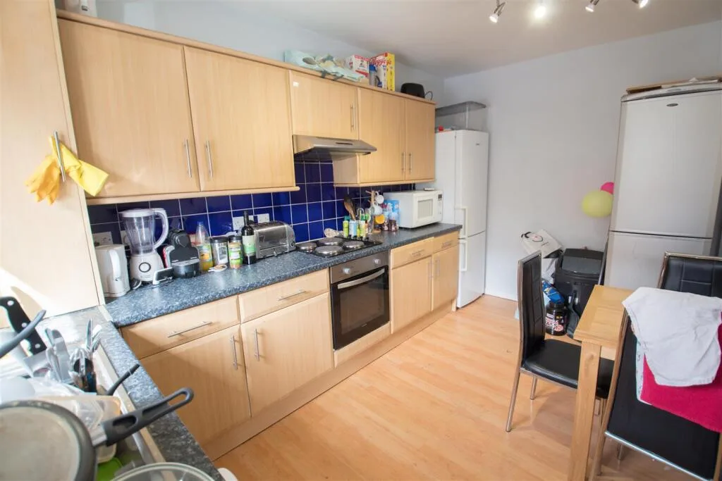 4 bedroom terraced house for rent