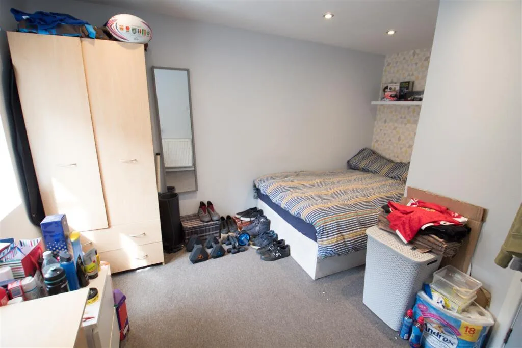 4 bedroom terraced house for rent