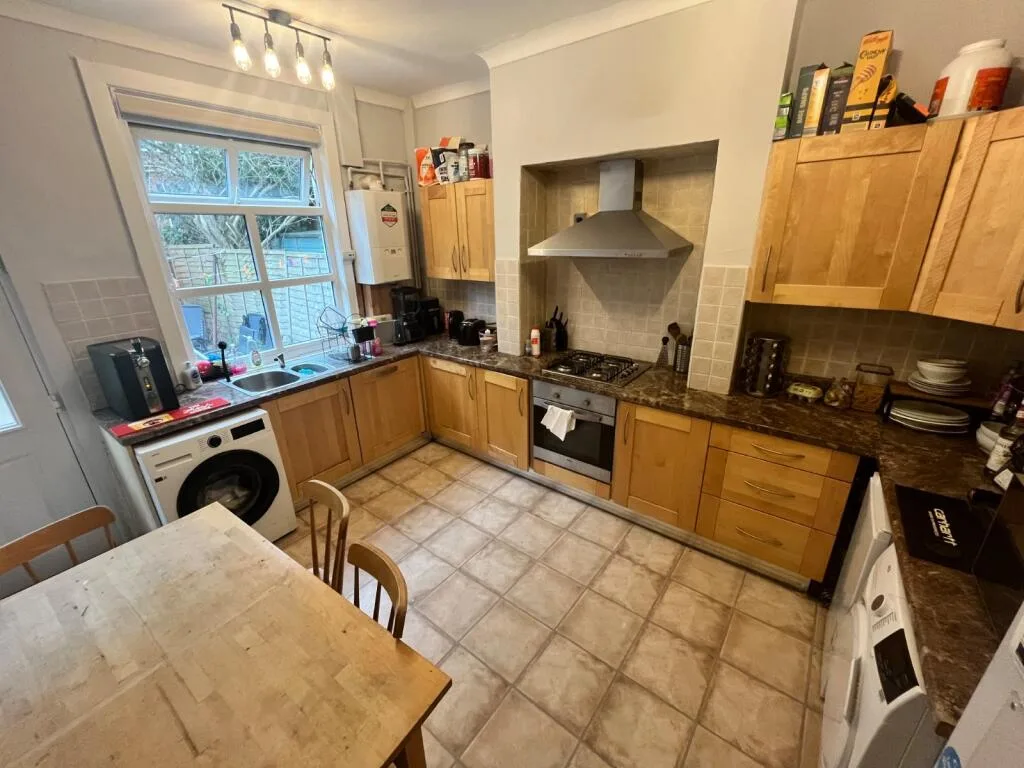 4 bedroom terraced house for rent