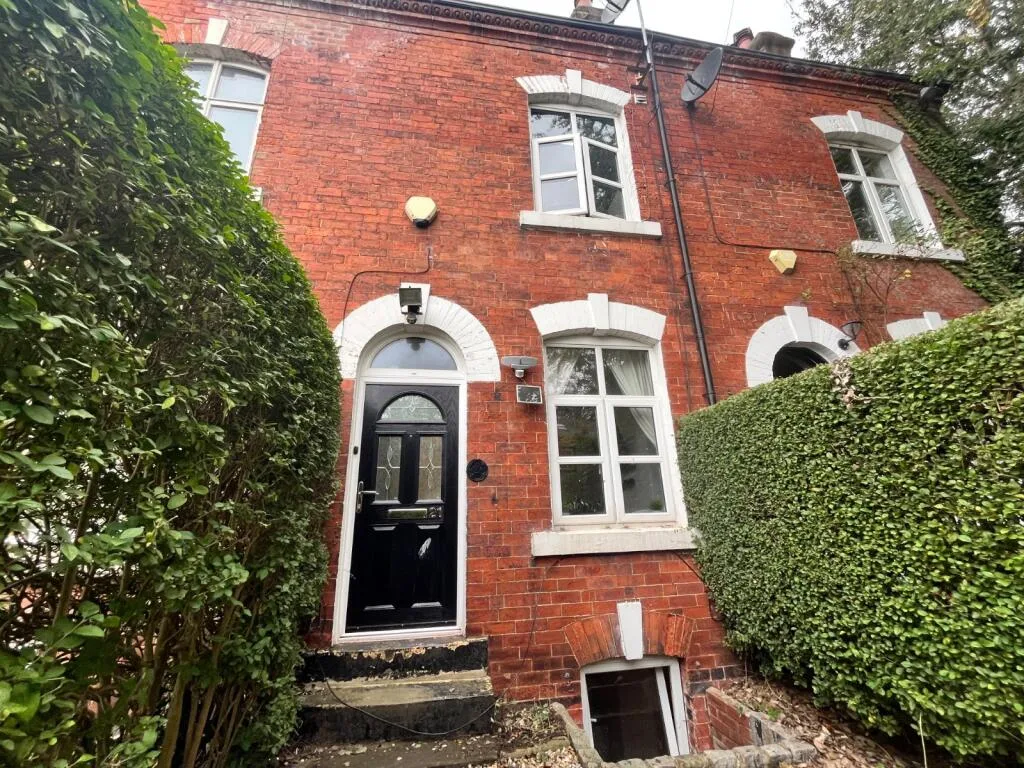 4 bedroom terraced house for rent