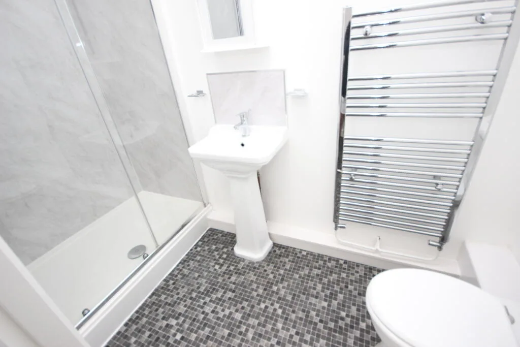 4 bedroom flat for rent