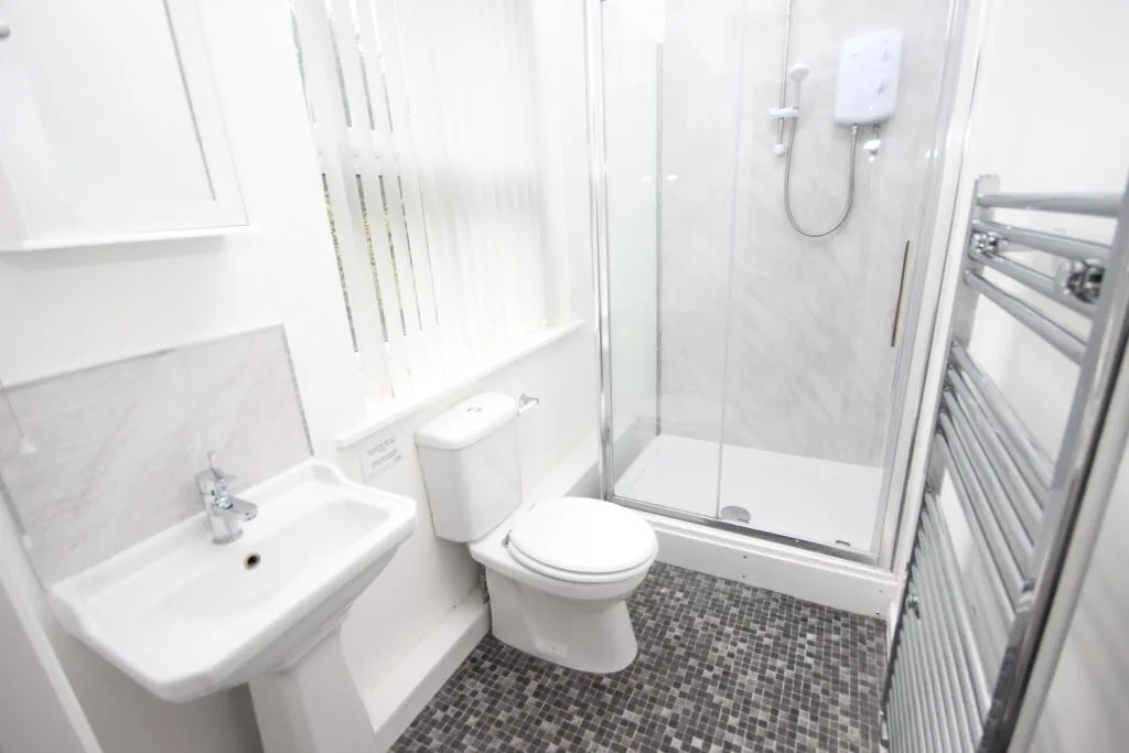 4 bedroom flat for rent