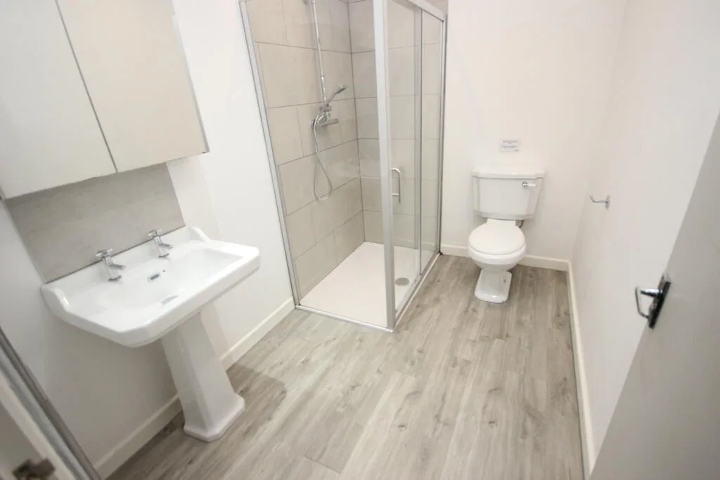 4 bedroom flat for rent