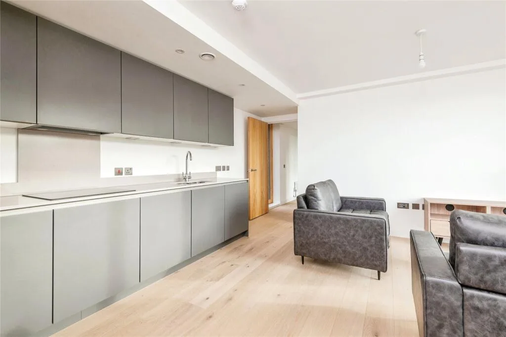 2 bedroom house for rent