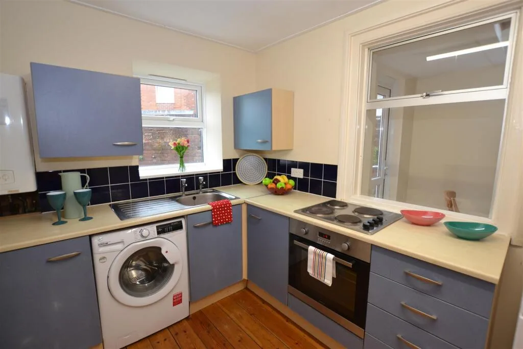 4 bedroom terraced house for rent