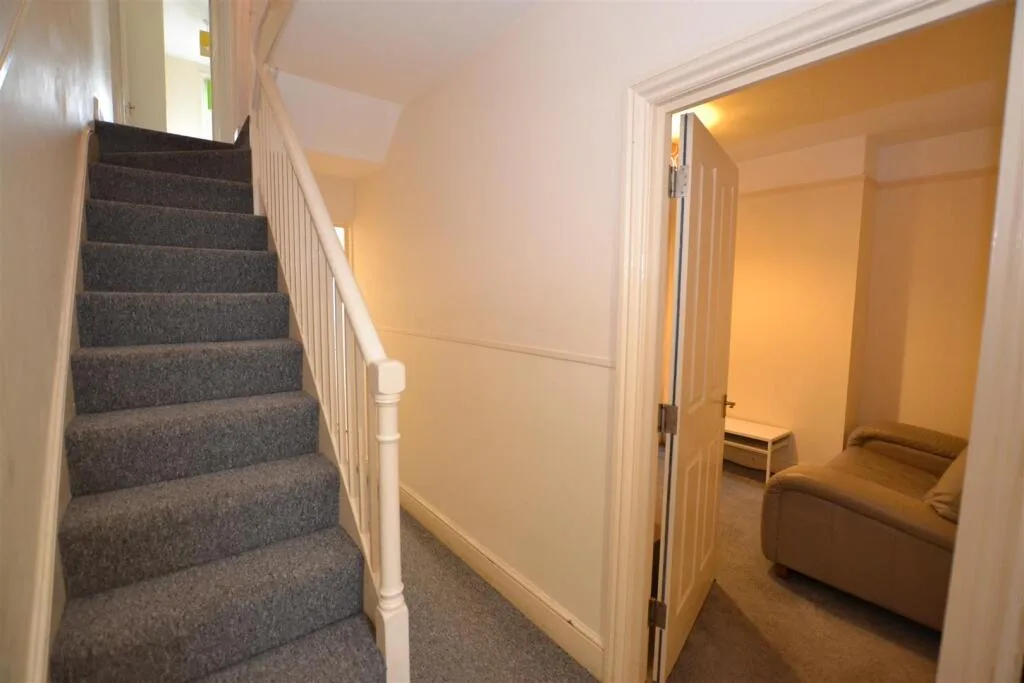 4 bedroom terraced house for rent