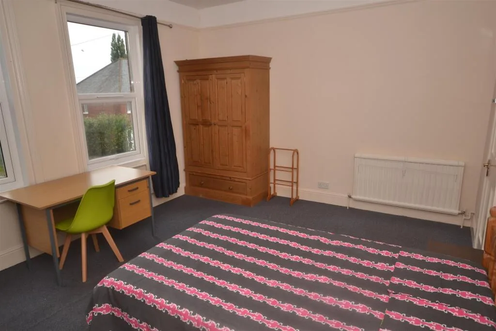 4 bedroom terraced house for rent