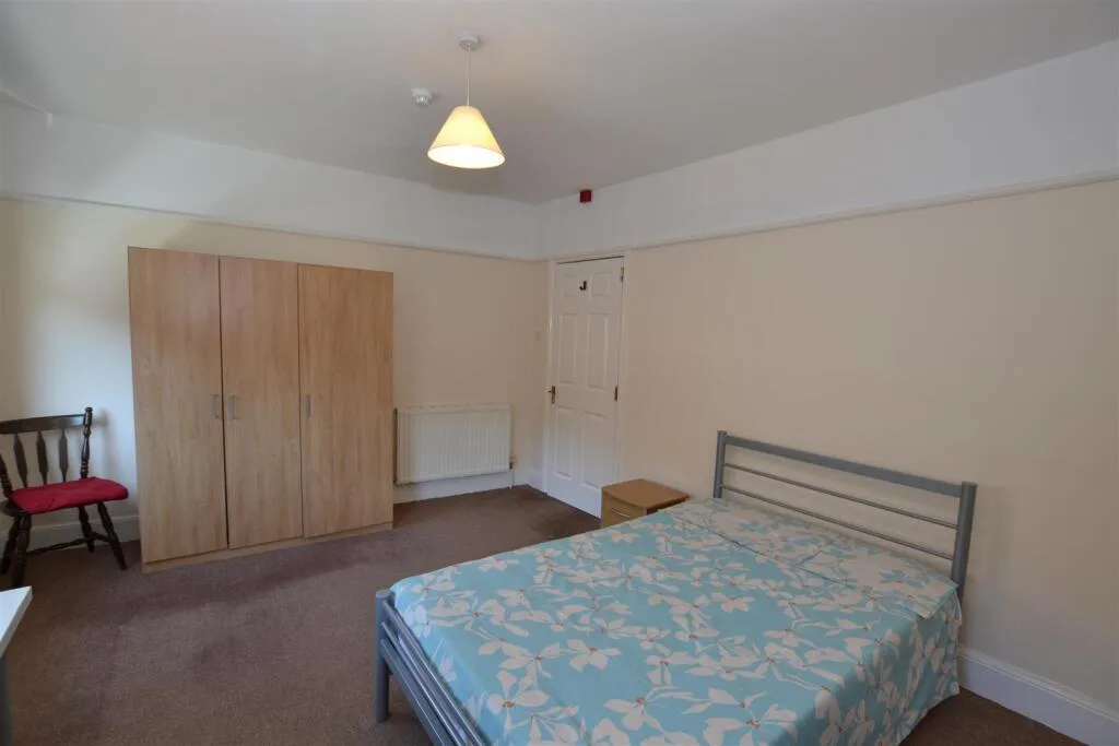4 bedroom detached house for rent