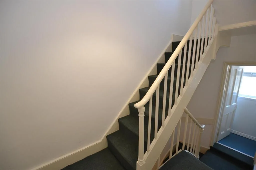 4 bedroom detached house for rent