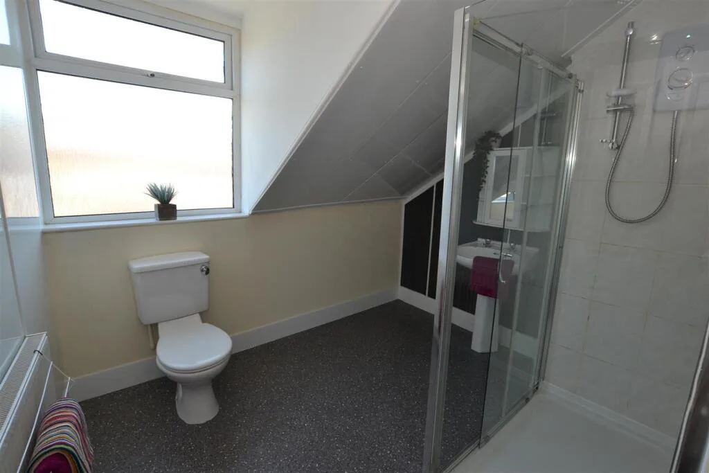4 bedroom detached house for rent