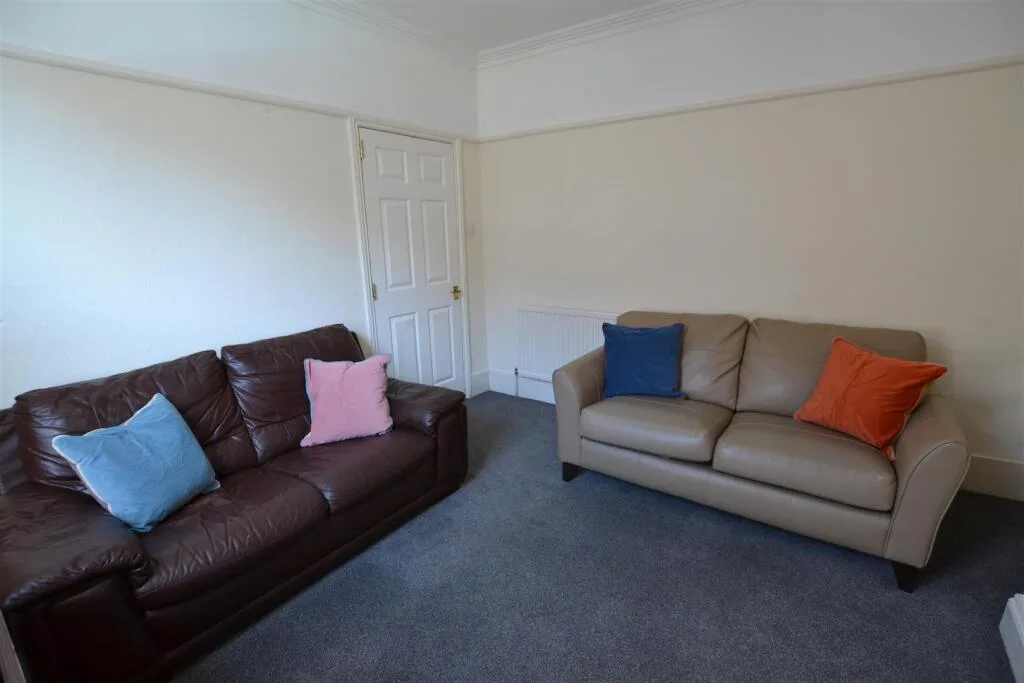 4 bedroom detached house for rent
