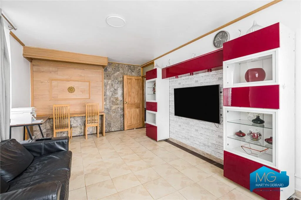 3 bedroom apartment for rent