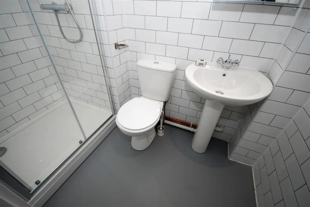 6 bedroom apartment for rent