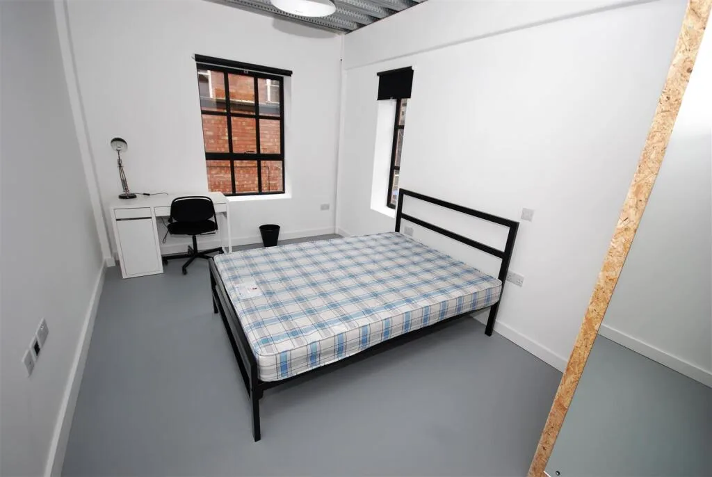 6 bedroom apartment for rent