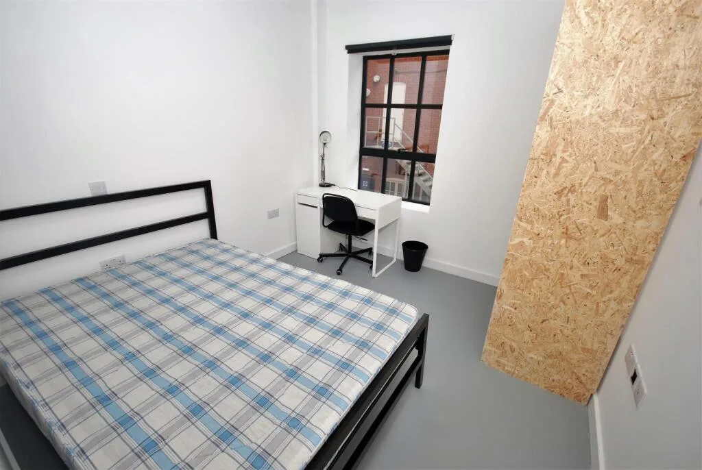 6 bedroom apartment for rent