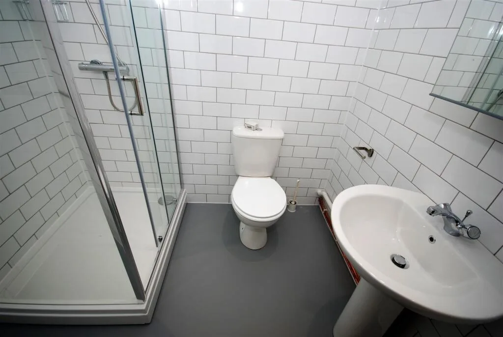 6 bedroom apartment for rent