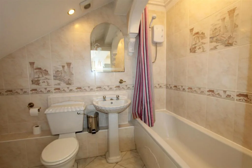 6 bedroom apartment for rent