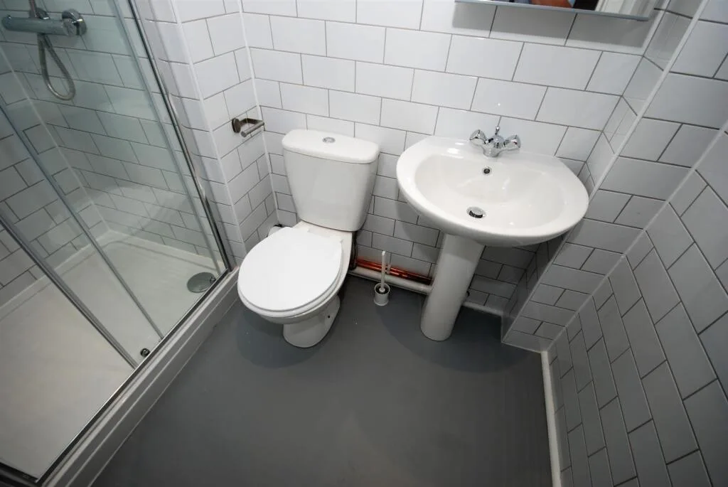 6 bedroom apartment for rent
