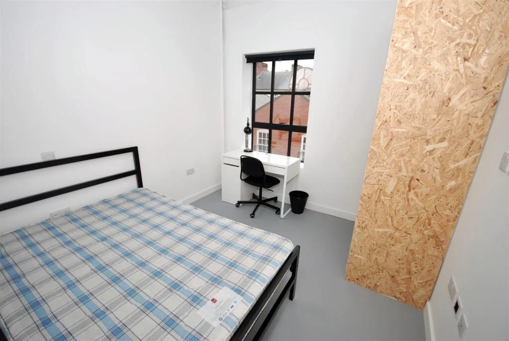 6 bedroom apartment for rent