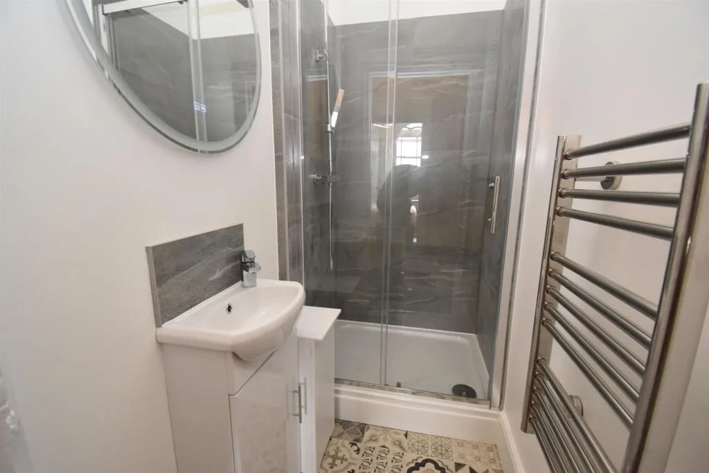 7 bedroom house for rent