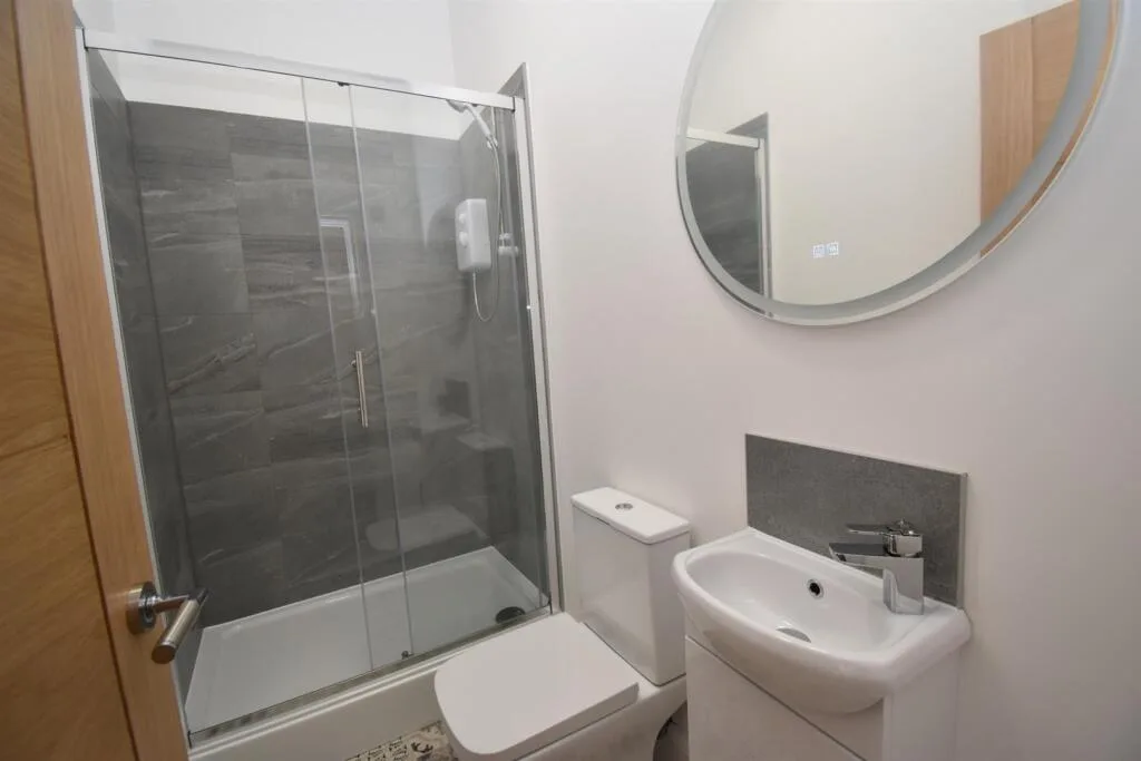 7 bedroom house for rent