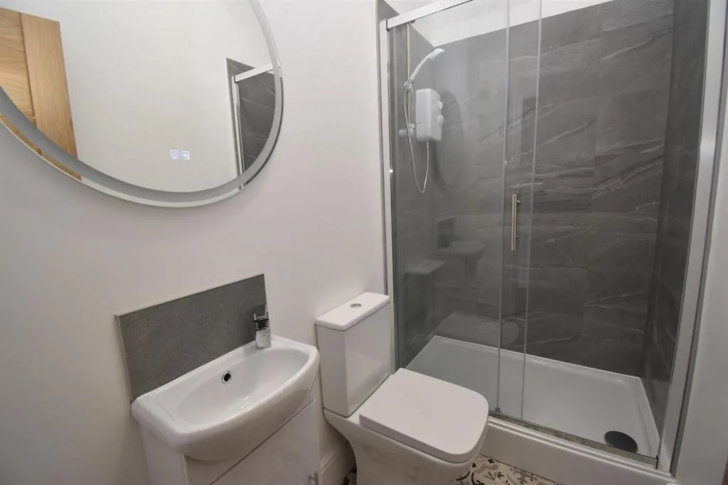 7 bedroom house for rent