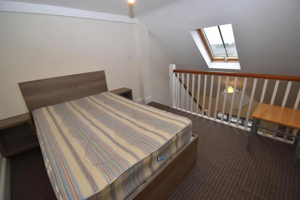 6 bedroom apartment for rent