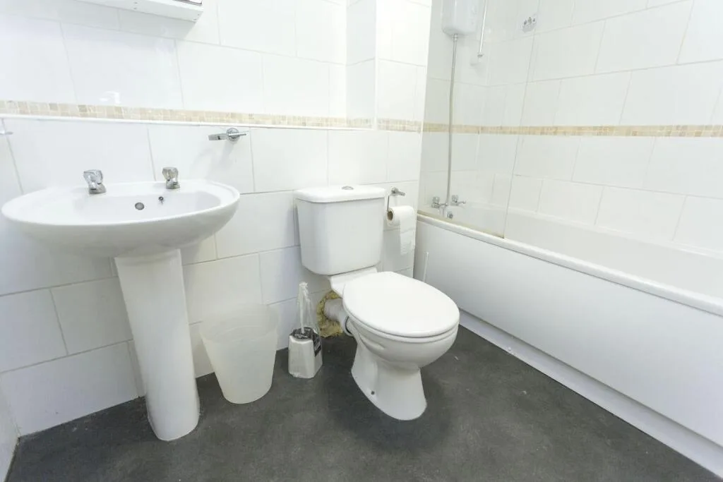 6 bedroom apartment for rent