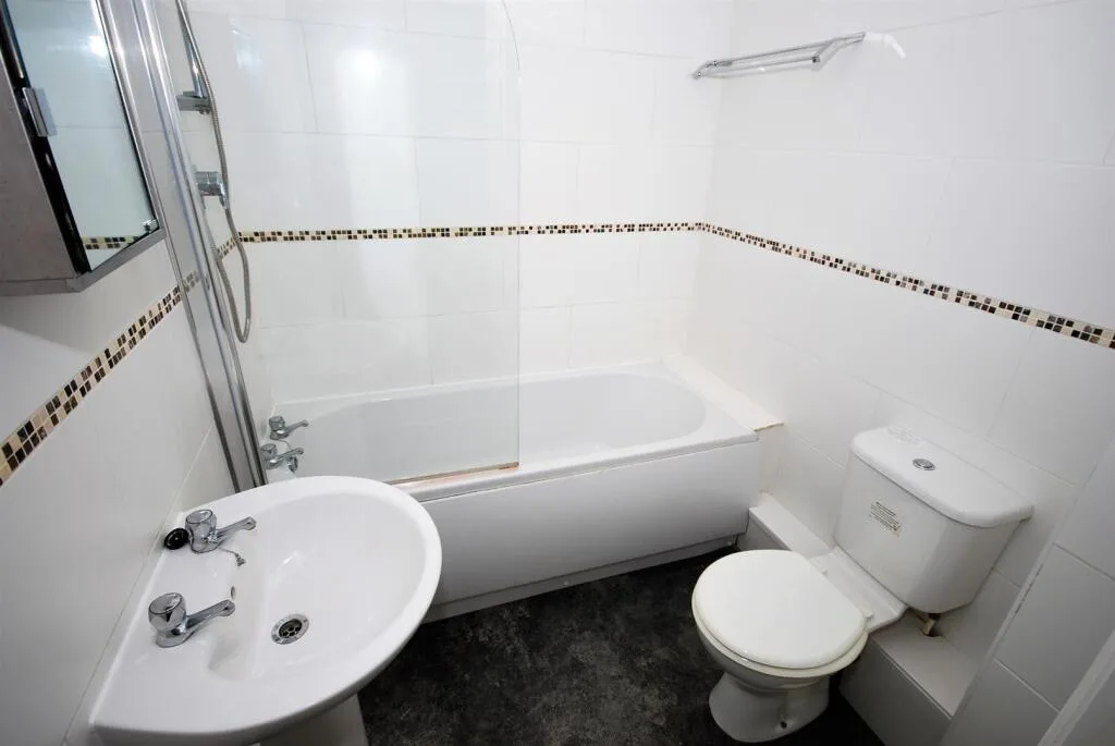 6 bedroom apartment for rent