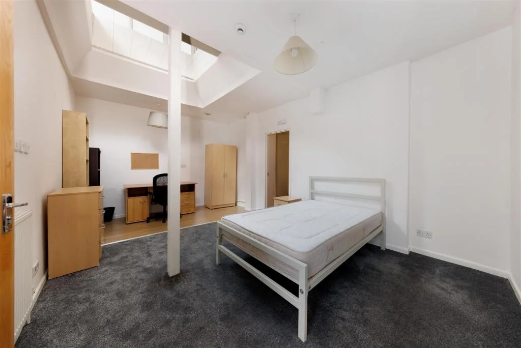 7 bedroom apartment for rent