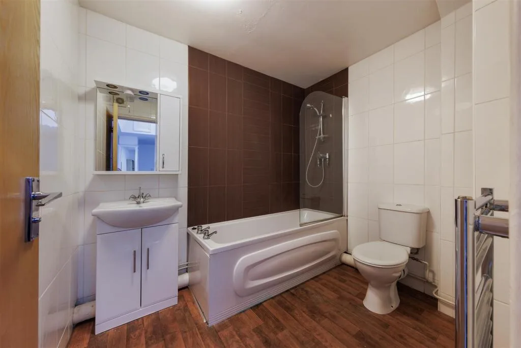 7 bedroom apartment for rent