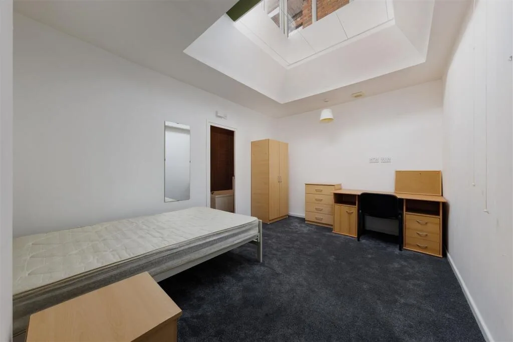 7 bedroom apartment for rent