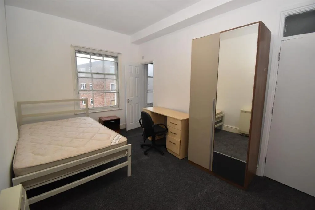 4 bedroom apartment for rent