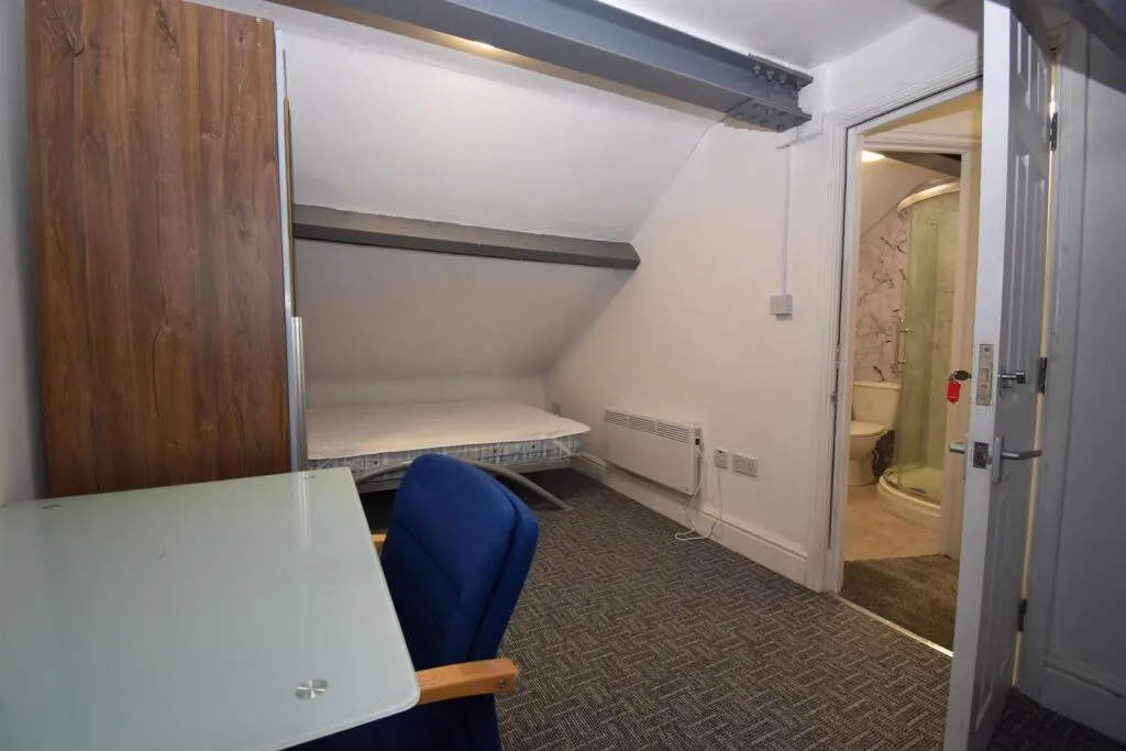 4 bedroom apartment for rent