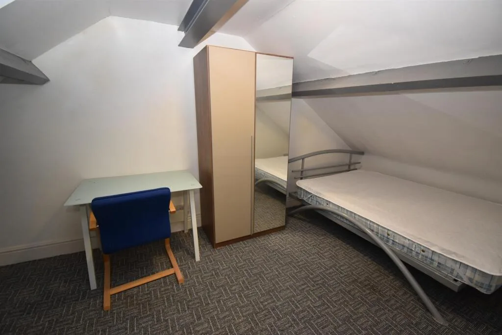 4 bedroom apartment for rent
