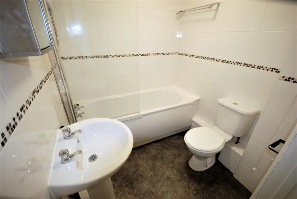 6 bedroom apartment for rent