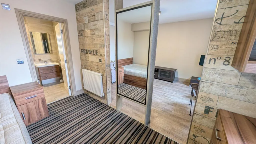 6 bedroom apartment for rent