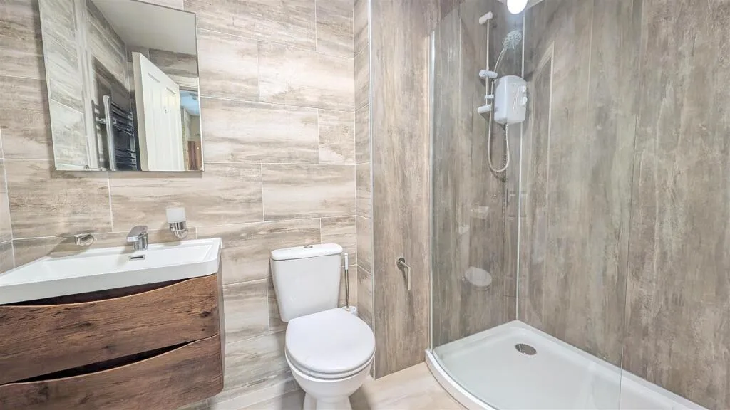 6 bedroom apartment for rent