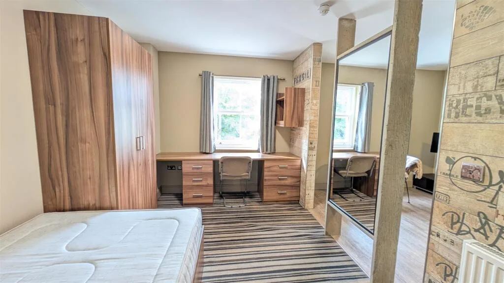 6 bedroom apartment for rent