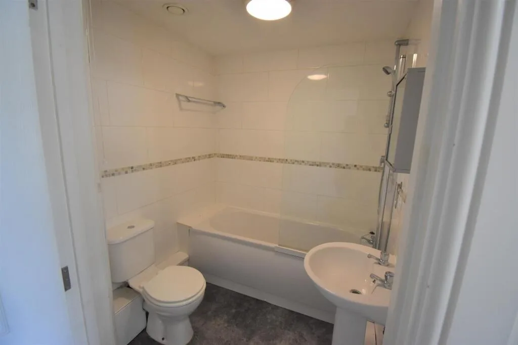 5 bedroom apartment for rent