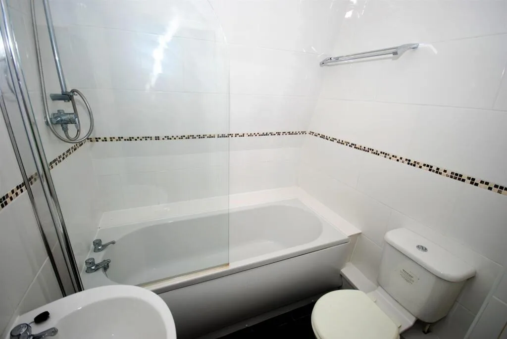 8 bedroom apartment for rent