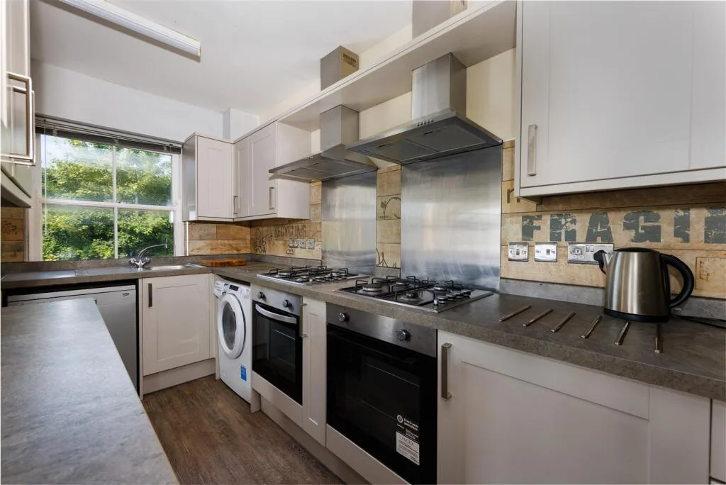 9 bedroom apartment for rent