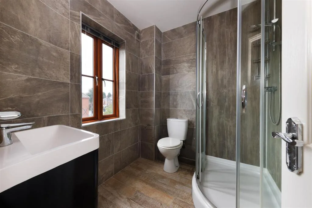 9 bedroom apartment for rent