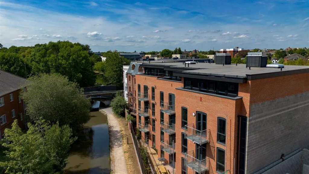 7 bedroom apartment for rent